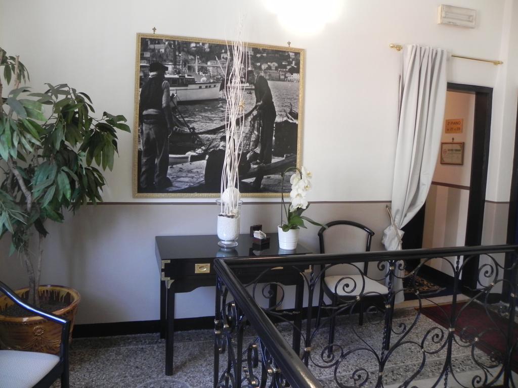 Hotel Helios Santa Margherita Ligure Buitenkant foto